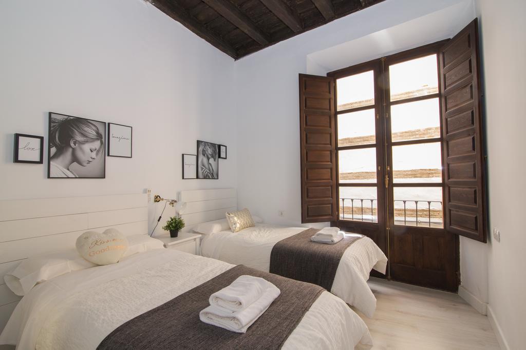 Zahira Suites Гранада Экстерьер фото